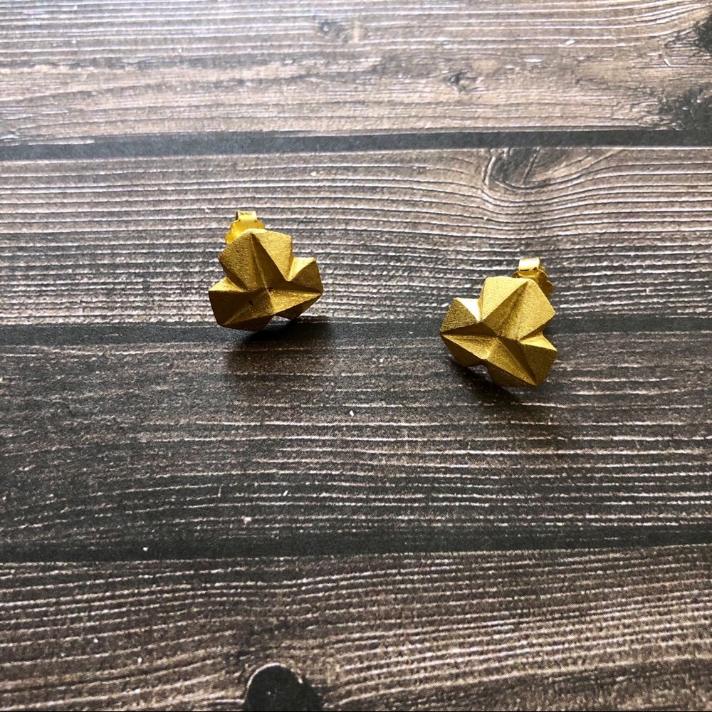 Gold plated ss925 flower earrings